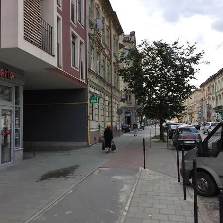 Near Forum Apartment *